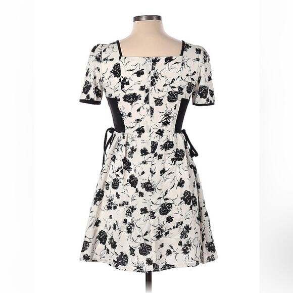 Xuan Xiang Zi Black and white patterned dress, size L - Picture 2 of 7